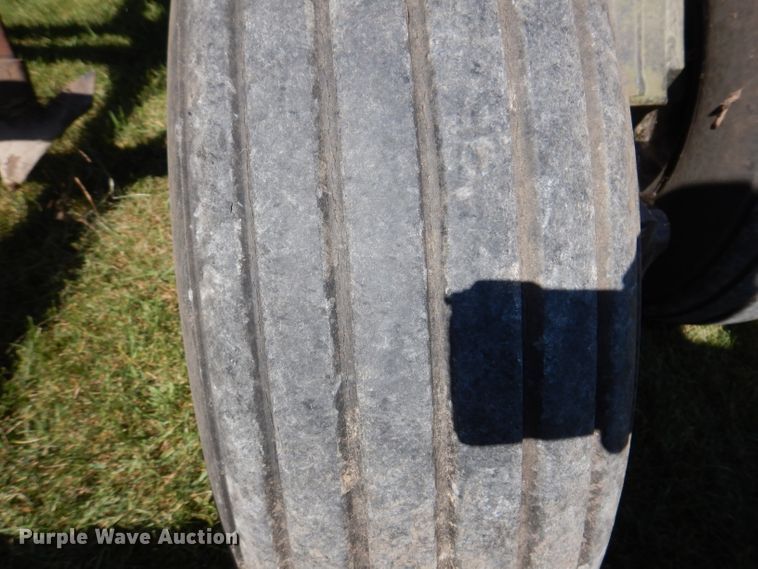 image for item KA9398 Hiniker 3300  field cultivator