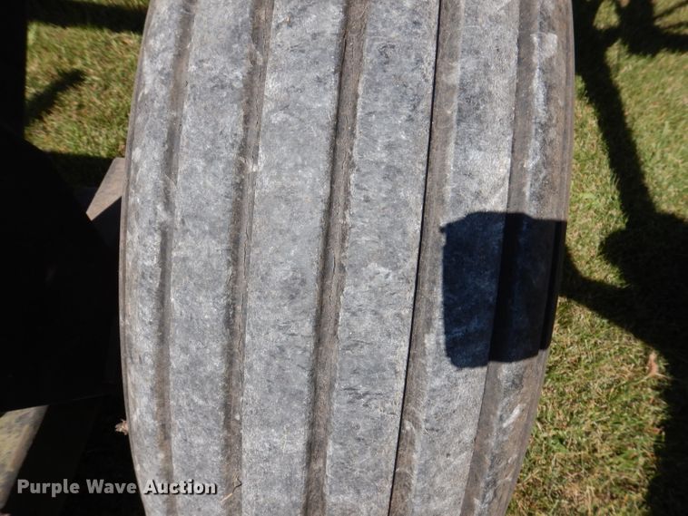 image for item KA9398 Hiniker 3300  field cultivator