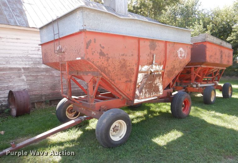 image for item KA9400 (2) Flow EZ 300 gravity wagons