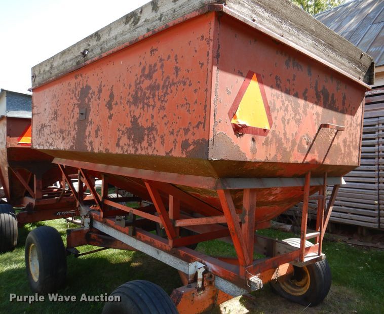 image for item KA9400 (2) Flow EZ 300 gravity wagons