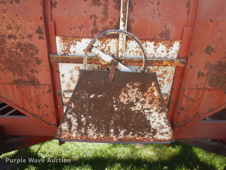 image for item KA9400 (2) Flow EZ 300 gravity wagons