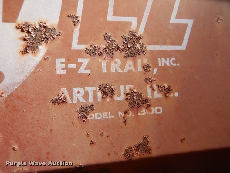 image for item KA9400 (2) Flow EZ 300 gravity wagons