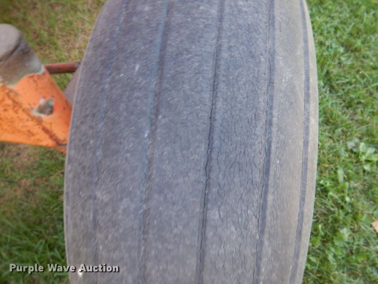 image for item KA9400 (2) Flow EZ 300 gravity wagons