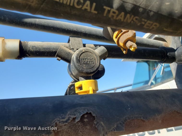 image for item KC9587 Melroe 3630 Spra-Coupe  sprayer