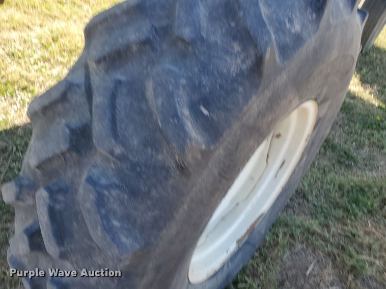 image for item KC9587 Melroe 3630 Spra-Coupe  sprayer