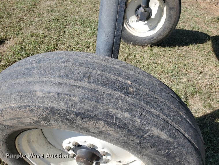 image for item KC9587 Melroe 3630 Spra-Coupe  sprayer