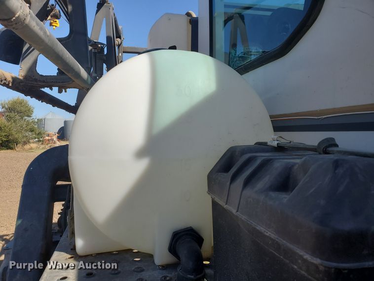 image for item KC9587 Melroe 3630 Spra-Coupe  sprayer