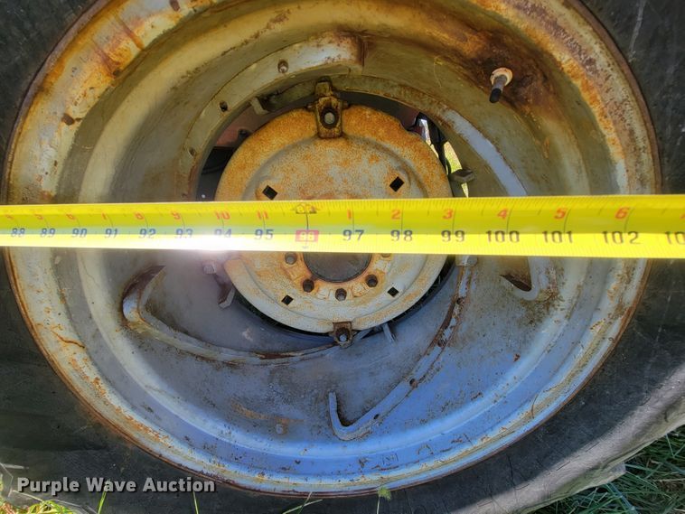 image for item KQ9248 Allis Chalmers 6060  tractor