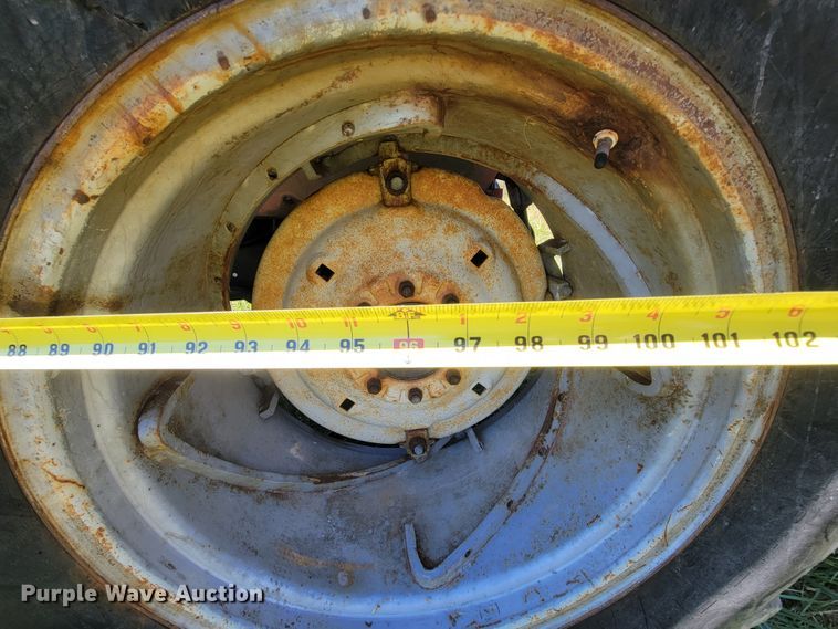 image for item KQ9248 Allis Chalmers 6060  tractor