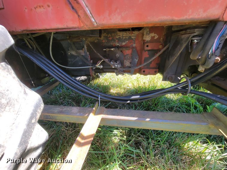 image for item KQ9248 Allis Chalmers 6060  tractor