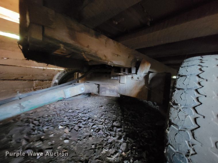 image for item KQ9257 (3) silage wagons