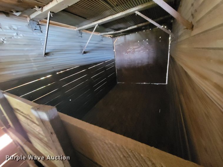 image for item KQ9257 (3) silage wagons