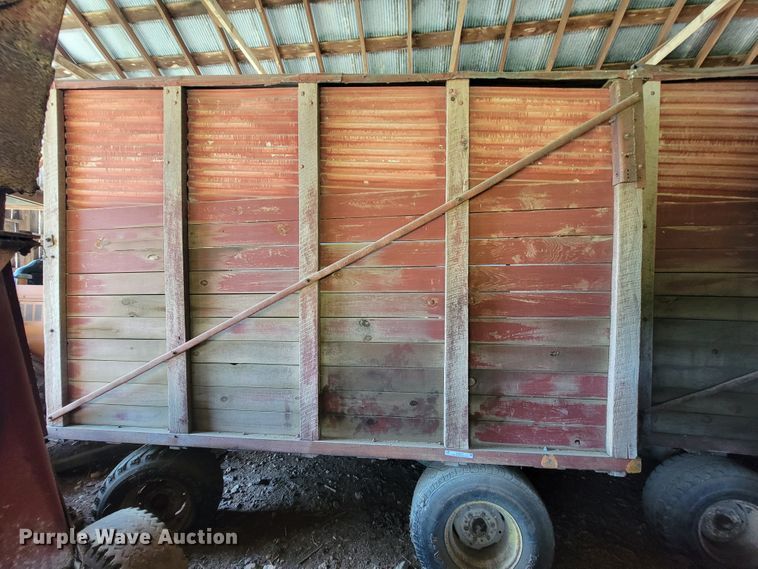 image for item KQ9257 (3) silage wagons