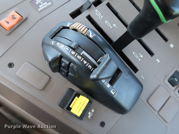 image for item KQ9711 2019 John Deere 6110M  MFWD tractor