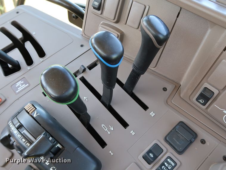 image for item KQ9711 2019 John Deere 6110M  MFWD tractor