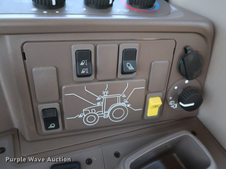 image for item KQ9711 2019 John Deere 6110M  MFWD tractor