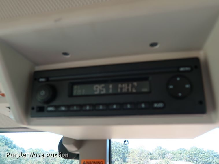 image for item KQ9711 2019 John Deere 6110M  MFWD tractor