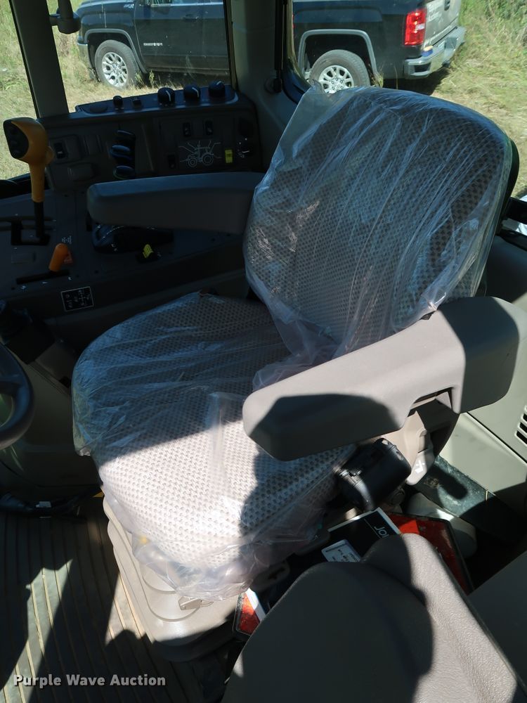 image for item KQ9711 2019 John Deere 6110M  MFWD tractor