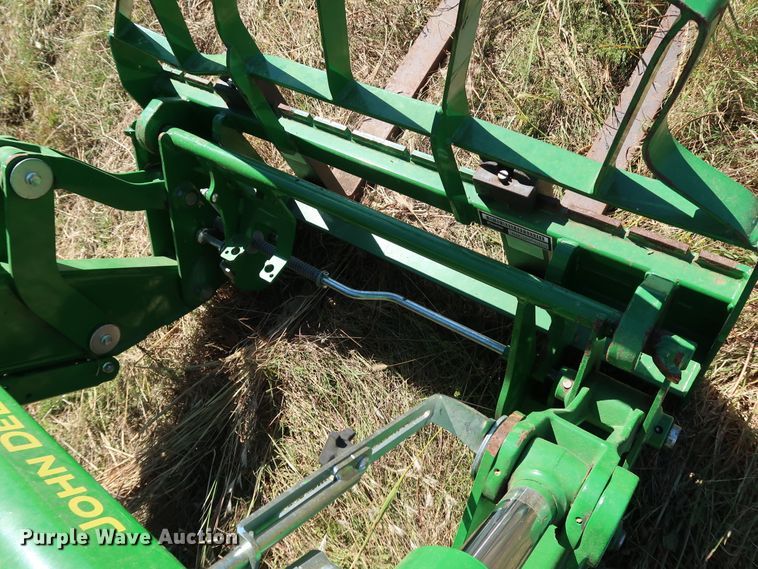 image for item KQ9711 2019 John Deere 6110M  MFWD tractor