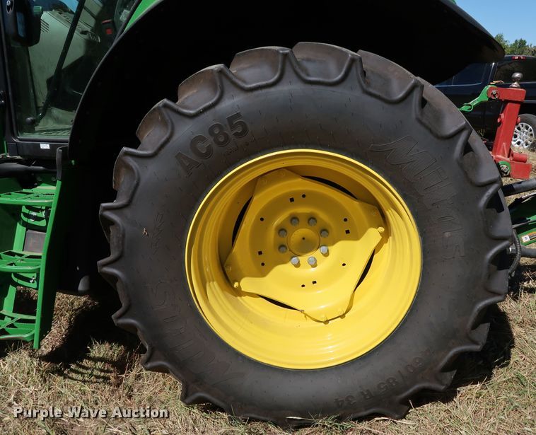 image for item KQ9711 2019 John Deere 6110M  MFWD tractor