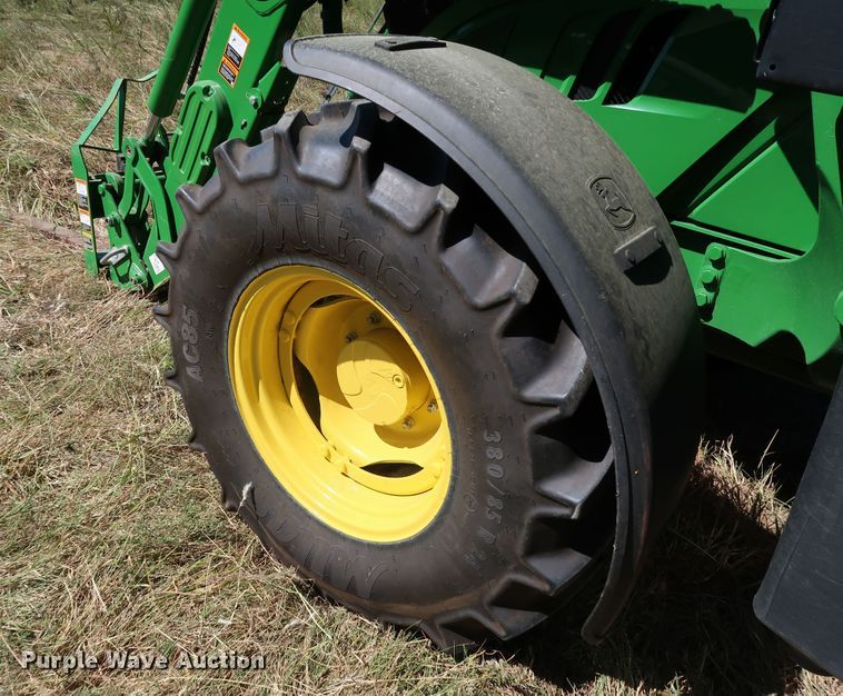 image for item KQ9711 2019 John Deere 6110M  MFWD tractor