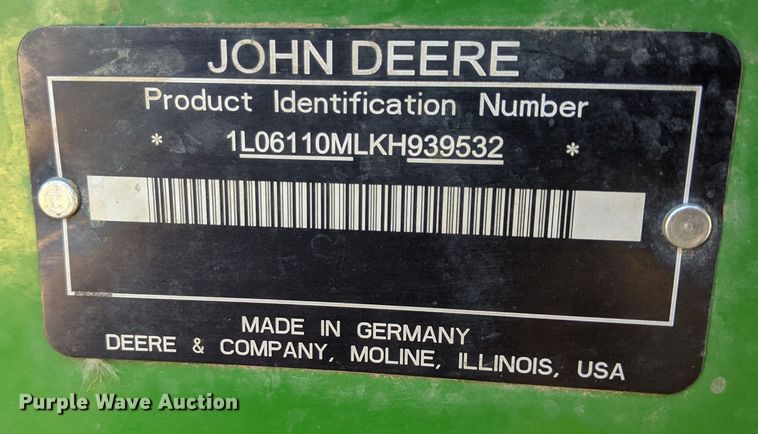 image for item KQ9711 2019 John Deere 6110M  MFWD tractor
