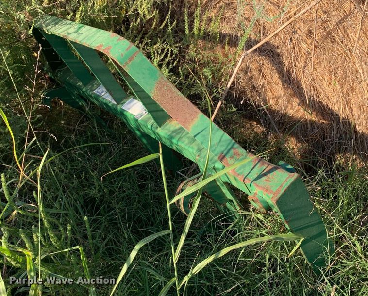 image for item KQ9711 2019 John Deere 6110M  MFWD tractor