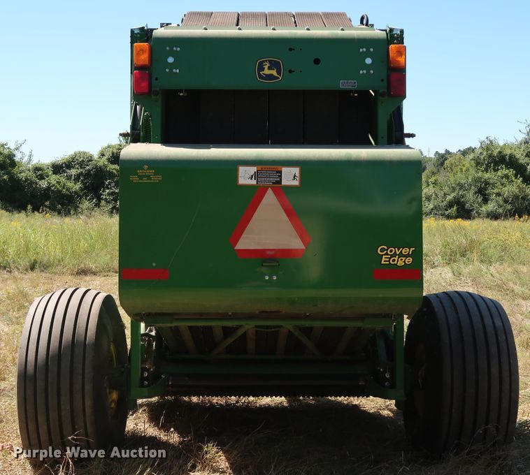 image for item KQ9712 2016 John Deere 469  round baler