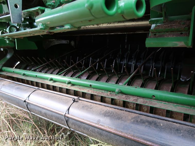 image for item KQ9712 2016 John Deere 469  round baler