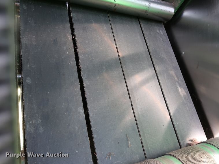 image for item KQ9712 2016 John Deere 469  round baler