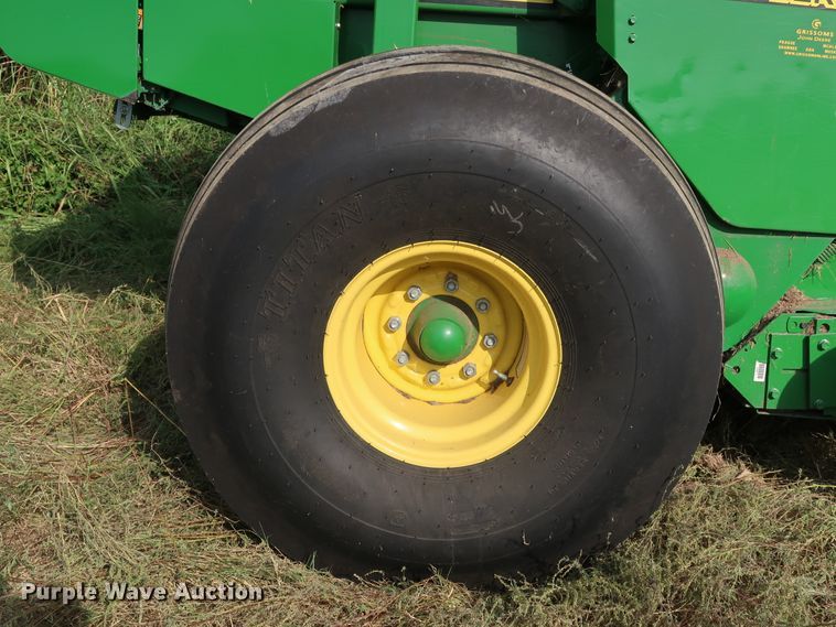 image for item KQ9712 2016 John Deere 469  round baler