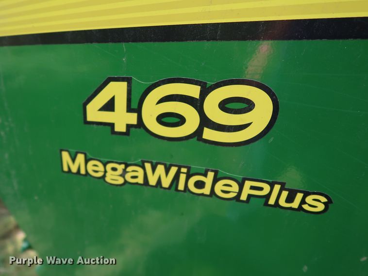 image for item KQ9712 2016 John Deere 469  round baler