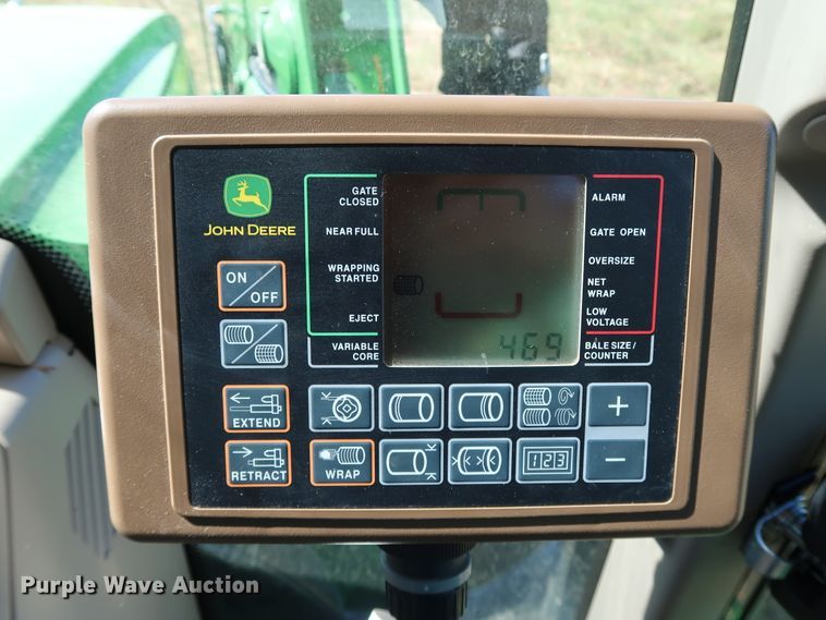 image for item KQ9712 2016 John Deere 469  round baler