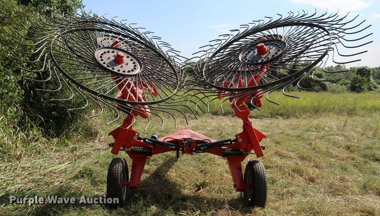 image for item KQ9714 2020 Kuhn SpeedRake SR110GII  hay rake