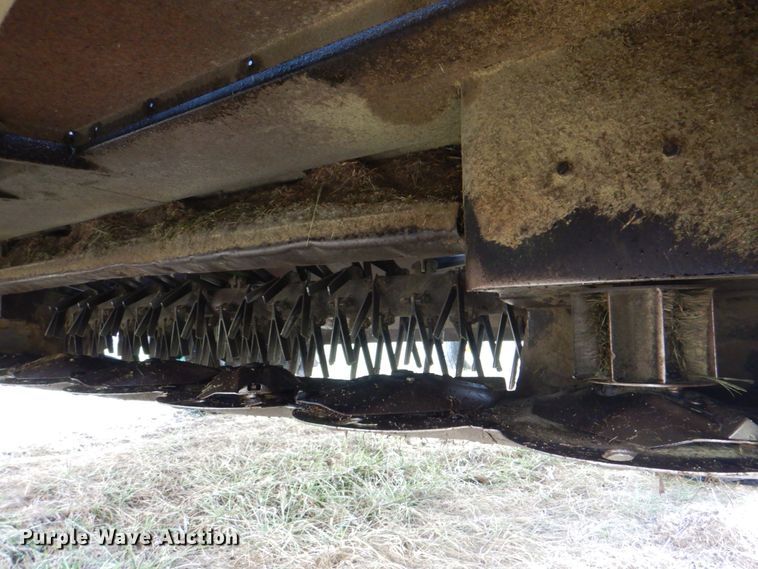 image for item KX9343 2013 John Deere R450  windrower