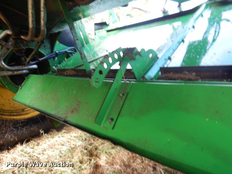 image for item KX9343 2013 John Deere R450  windrower