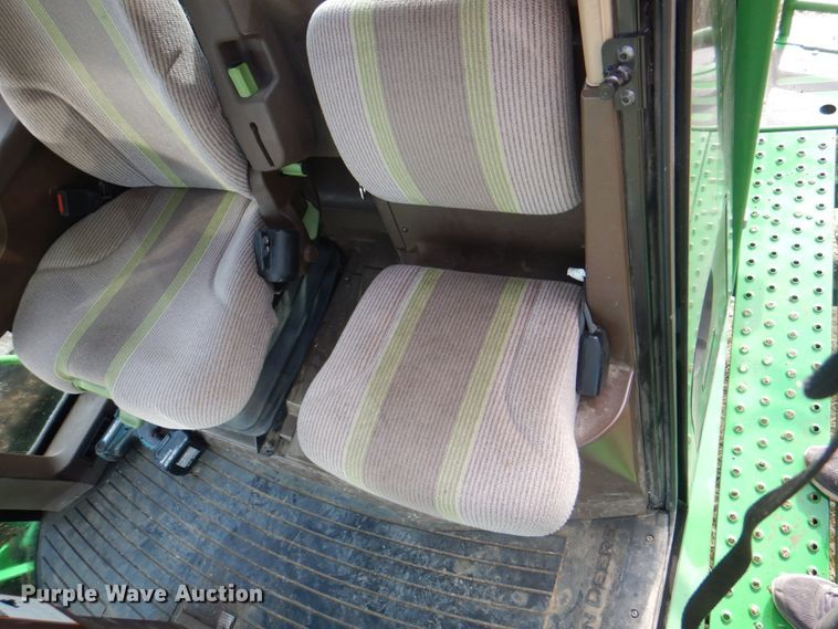 image for item KX9343 2013 John Deere R450  windrower