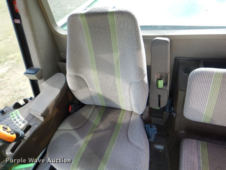 image for item KX9343 2013 John Deere R450  windrower