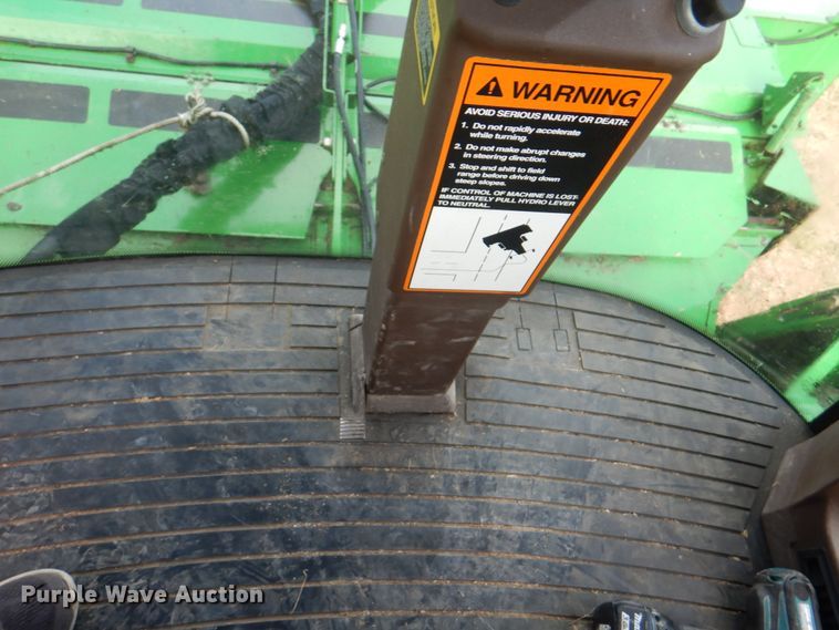 image for item KX9343 2013 John Deere R450  windrower