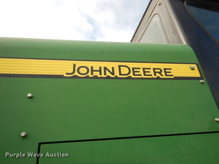 image for item KX9343 2013 John Deere R450  windrower