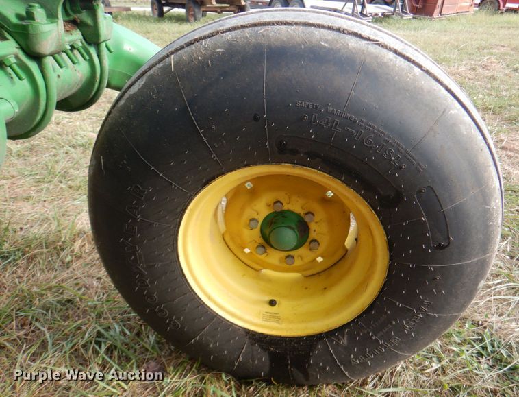 image for item KX9343 2013 John Deere R450  windrower