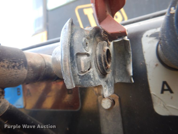 image for item KX9344 2003 JCB Fastrac 3220  4WD tractor