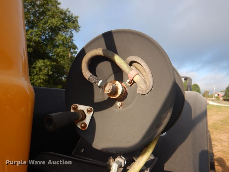 image for item KX9344 2003 JCB Fastrac 3220  4WD tractor