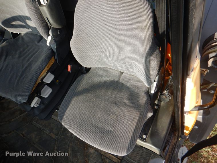 image for item KX9344 2003 JCB Fastrac 3220  4WD tractor