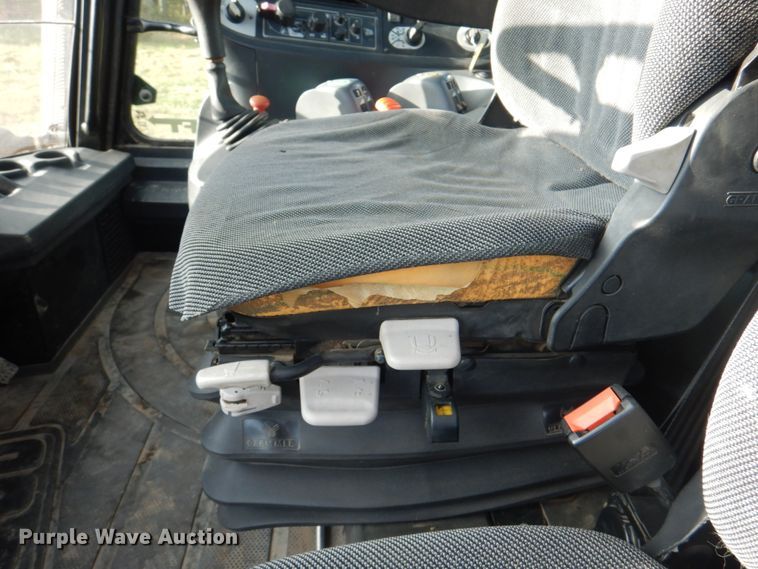 image for item KX9344 2003 JCB Fastrac 3220  4WD tractor