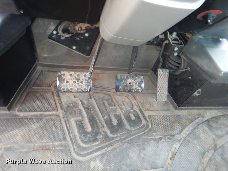 image for item KX9344 2003 JCB Fastrac 3220  4WD tractor