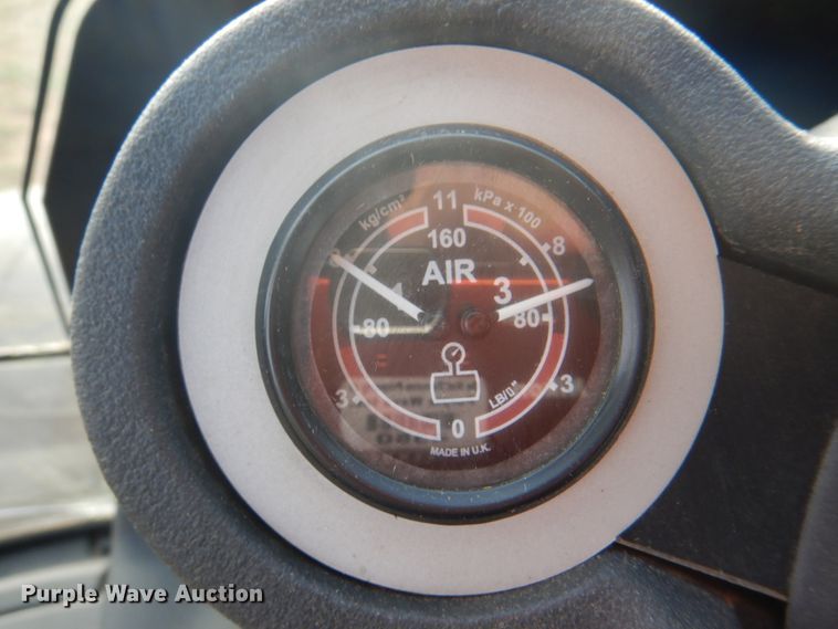 image for item KX9344 2003 JCB Fastrac 3220  4WD tractor