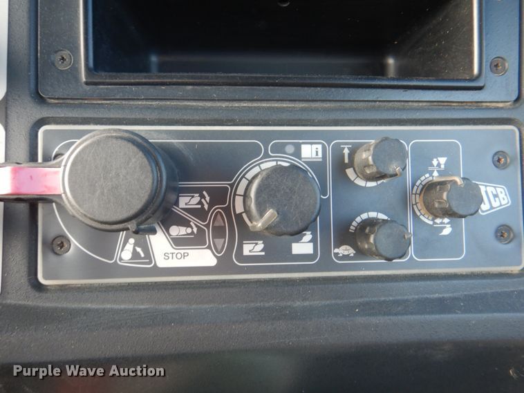 image for item KX9344 2003 JCB Fastrac 3220  4WD tractor