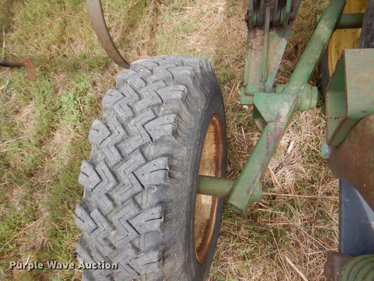 image for item KX9358 John Deere 722  mulcher finisher