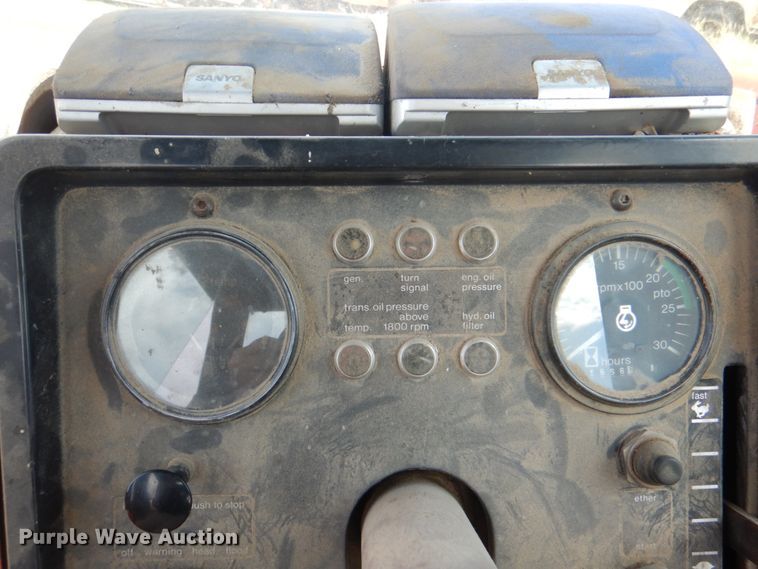 image for item KX9360 Allis Chalmers 7030  tractor